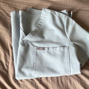 Figs Catrina one pocket scrub top dusky blue